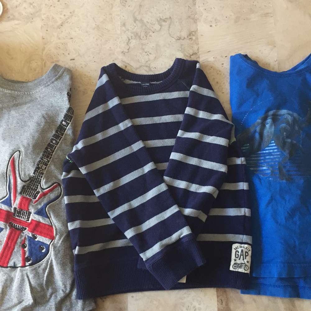 3 long sleeve boys shirts 5-6 Gap Lands End gymbo